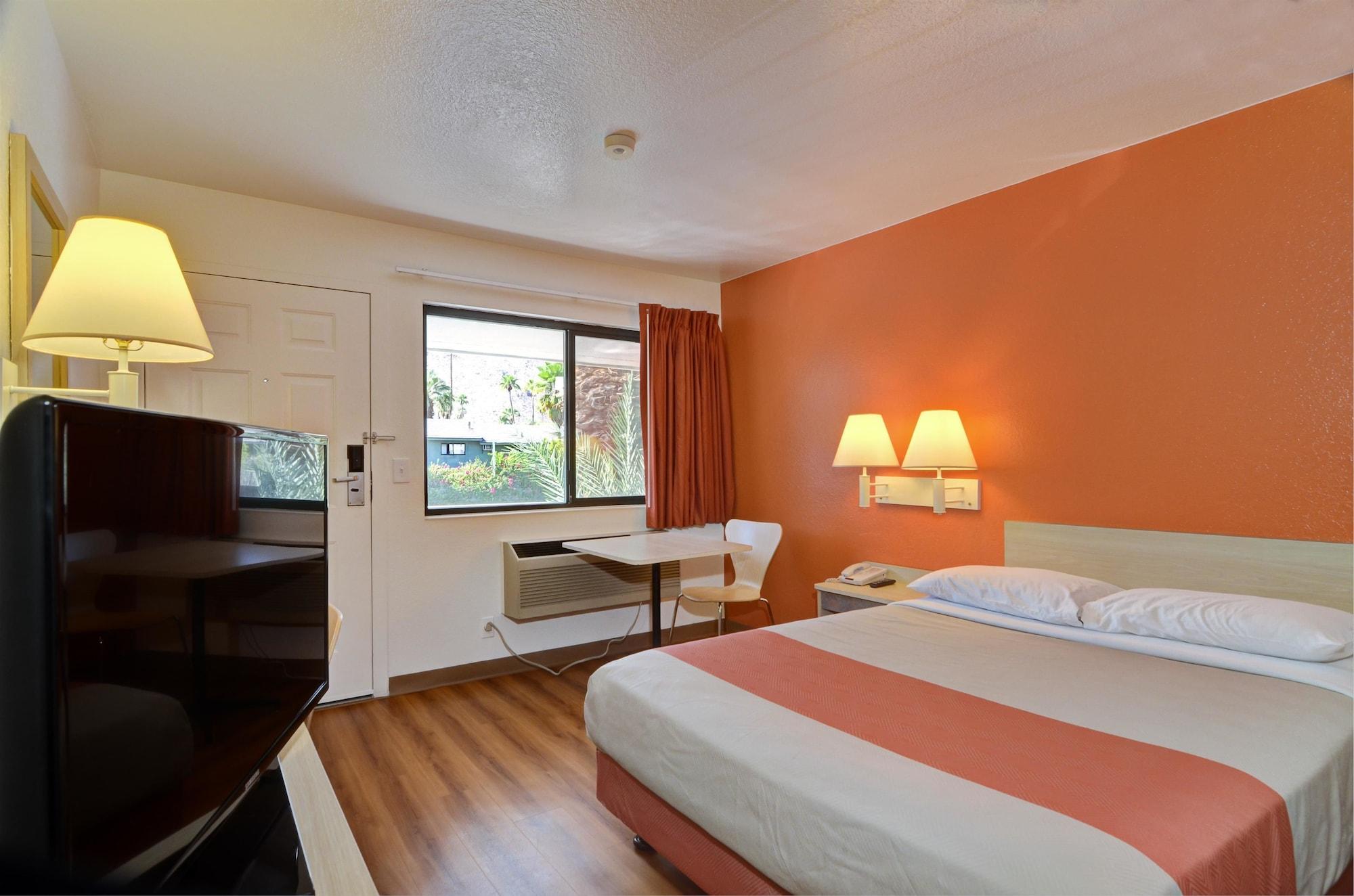 Motel 6-Palm Springs, Ca - East - Palm Canyon Exterior photo