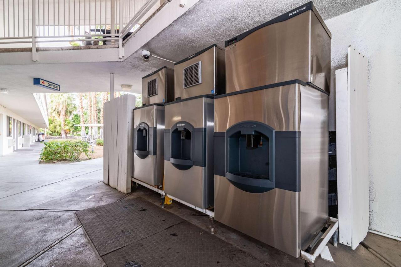 Motel 6-Palm Springs, Ca - East - Palm Canyon Exterior photo