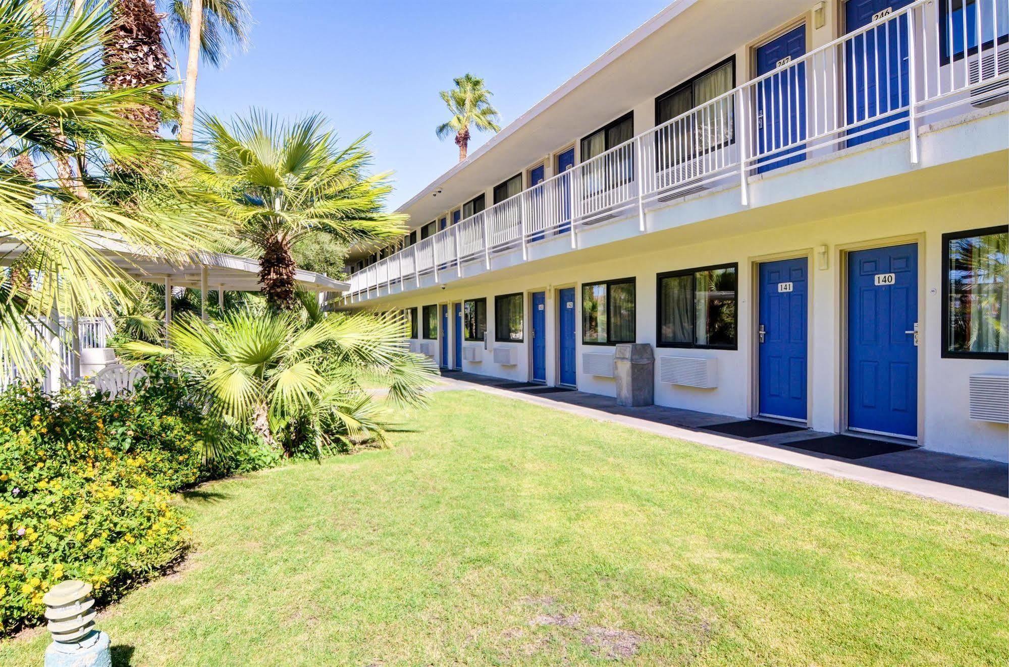 Motel 6-Palm Springs, Ca - East - Palm Canyon Exterior photo