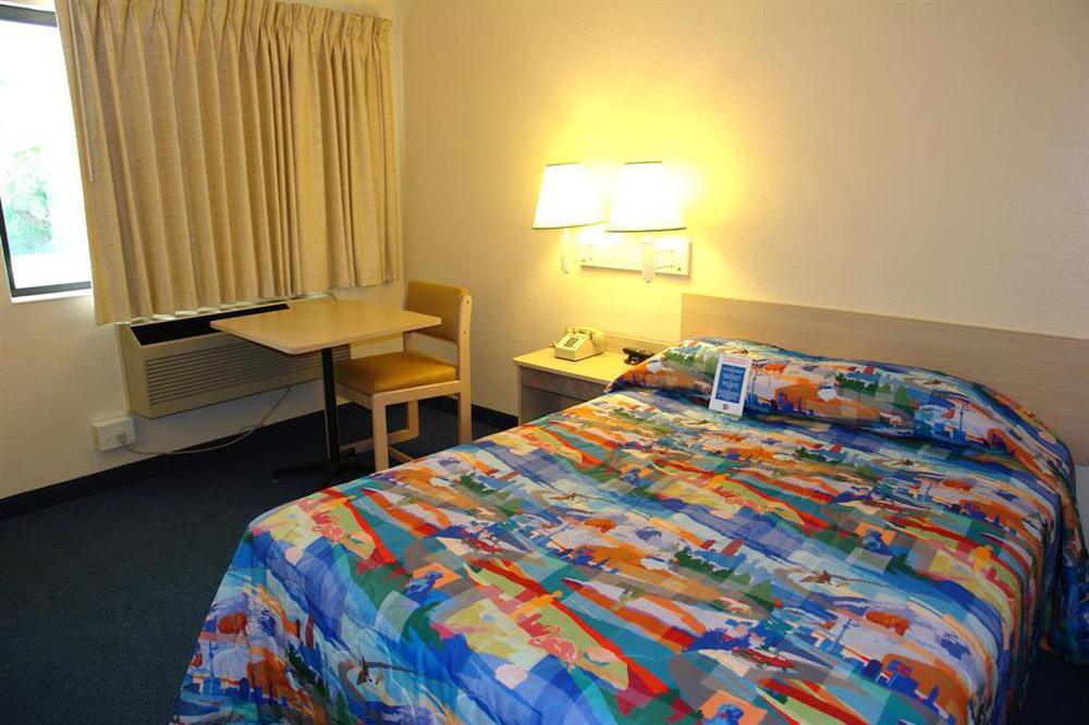 Motel 6-Palm Springs, Ca - East - Palm Canyon Room photo